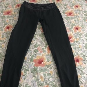 Gymshark black and Charcoal flex leggings.